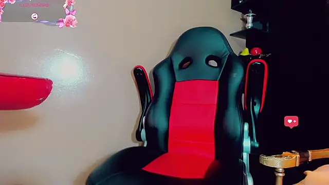 Kendall hornyy online show from February 10, 10:30 pm