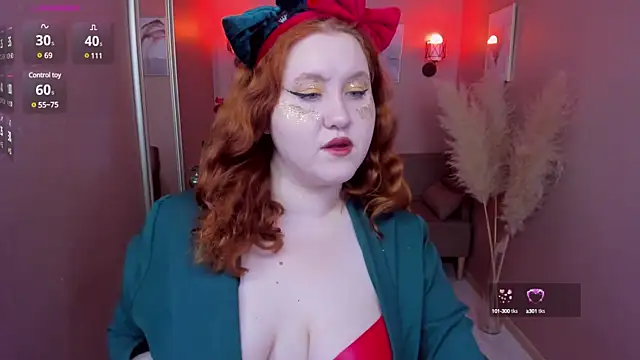 Snapshot of GeorginiaGrimes chatting on December 22, 10:28 am GeorginiaGrimes online show from December 22, 10:28 am