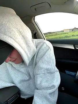 Snapshot of redNatified chatting on October 18, 4:19 pm redNatified online show from October 18, 4:19 pm