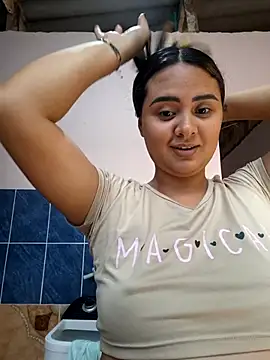 sexy-latin10 online show from November 28, 2:31 pm