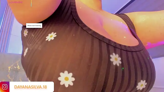 Snapshot of dayan_silva_ chatting on September 20, 2:45 am dayan silva online show from September 20, 2:45 am