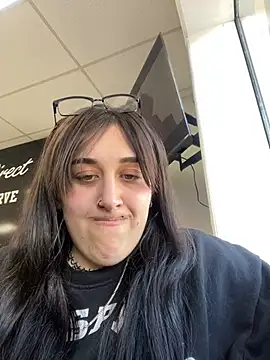 ThicBunz online show from March 18, 8:37 pm