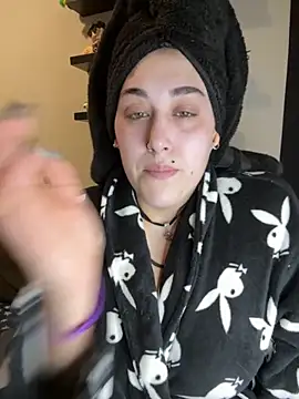 ThicBunz online show from November 30, 6:01 pm