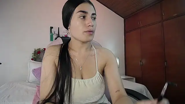 Snapshot of Alheli_16 chatting on February 27, 12:13 pm Alheli 16 online show from February 27, 12:13 pm