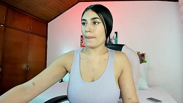 Snapshot of Alheli_16 chatting on September 10, 12:49 pm Alheli 16 online show from September 10, 12:49 pm