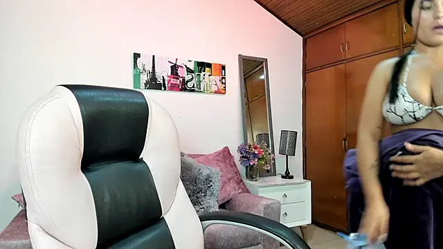 Snapshot of Alheli_16 chatting on September 26, 10:52 am Alheli 16 online show from September 26, 10:52 am