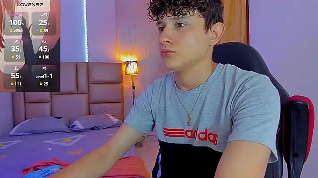 Nathan Bluee online show from February 4, 1:48 pm