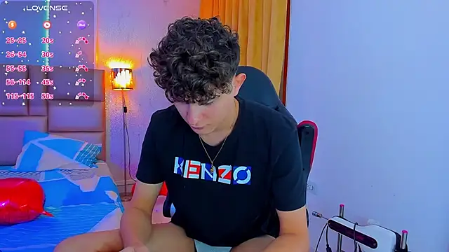 Nathan Bluee online show from February 18, 4:26 pm