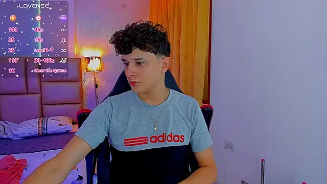 Nathan Bluee online show from February 19, 1:50 pm