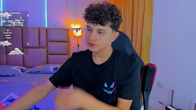 Nathan Bluee online show from February 23, 3:18 pm