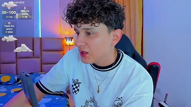 Nathan Bluee online show from March 11, 1:12 pm