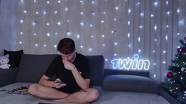 wineandboobss online show from December 28, 3:48 pm