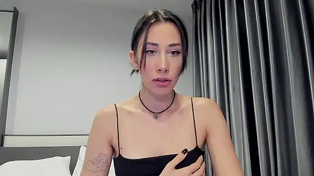 Sophiehii online show from January 9, 12:41 pm