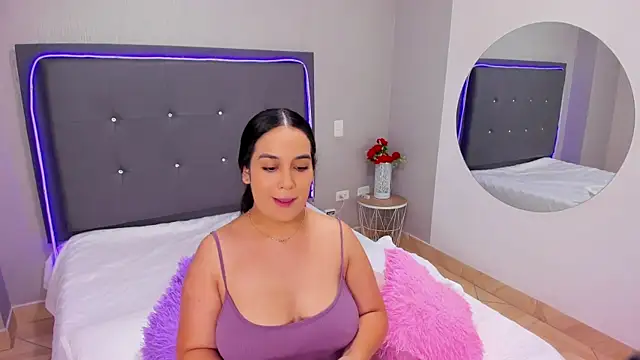 emma lye online show from January 22, 10:15 pm