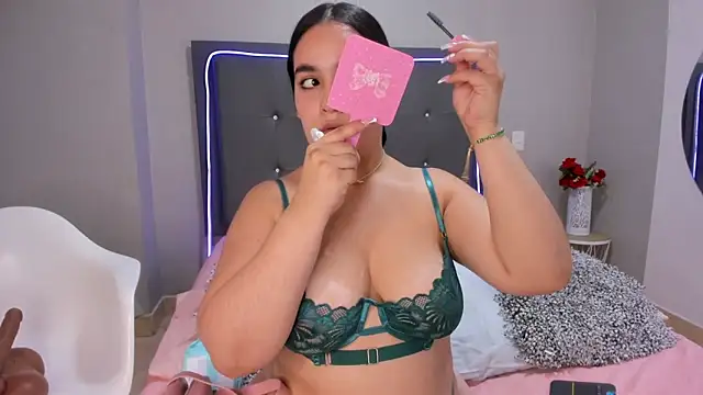 emma lye online show from September 26, 9:19 pm