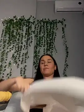 MiaNell online show from October 14, 10:10 pm