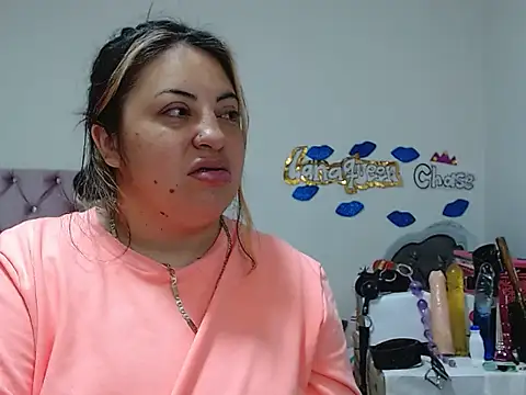 Snapshot of lanaqueen699 chatting on February 11, 12:16 pm lanaqueen699 online show from February 11, 12:16 pm