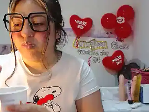 Snapshot of lanaqueen699 chatting on February 14, 3:26 pm lanaqueen699 online show from February 14, 3:26 pm