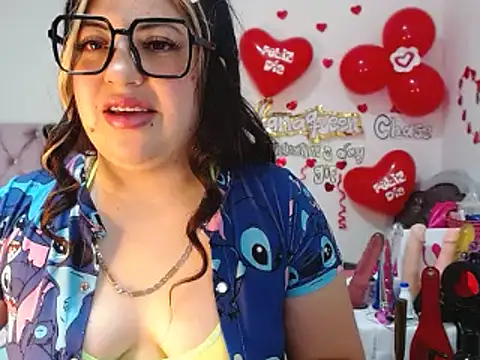 Snapshot of lanaqueen699 chatting on February 19, 6:43 pm lanaqueen699 online show from February 19, 6:43 pm