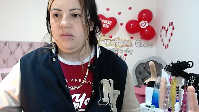 Snapshot of lanaqueen699 chatting on March 5, 12:22 pm lanaqueen699 online show from March 5, 12:22 pm