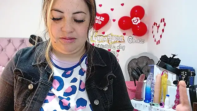 Snapshot of lanaqueen699 chatting on March 11, 12:28 pm lanaqueen699 online show from March 11, 12:28 pm