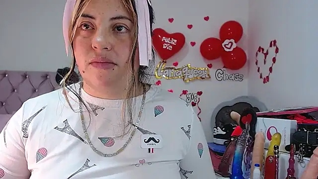 Snapshot of lanaqueen699 chatting on March 21, 6:29 pm lanaqueen699 online show from March 21, 6:29 pm