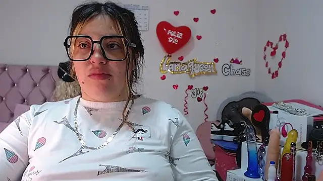 Snapshot of lanaqueen699 chatting on March 22, 12:39 am lanaqueen699 online show from March 22, 12:39 am