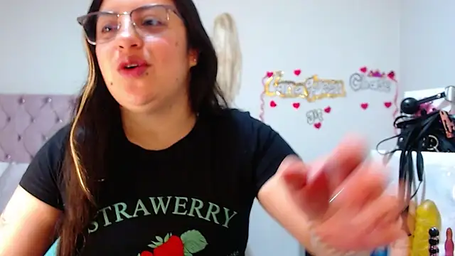 Snapshot of lanaqueen699 chatting on September 25, 12:20 pm lanaqueen699 online show from September 25, 12:20 pm