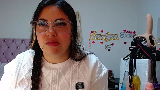 Snapshot of lanaqueen699 chatting on September 30, 12:43 pm lanaqueen699 online show from September 30, 12:43 pm