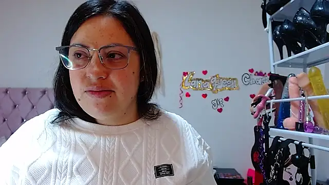 Snapshot of lanaqueen699 chatting on October 6, 12:24 pm lanaqueen699 online show from October 6, 12:24 pm