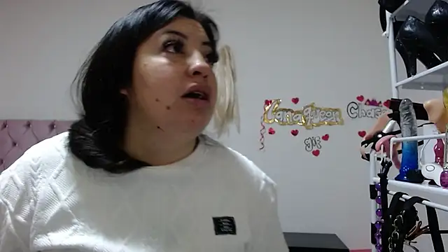 Snapshot of lanaqueen699 chatting on October 9, 12:14 pm lanaqueen699 online show from October 9, 12:14 pm