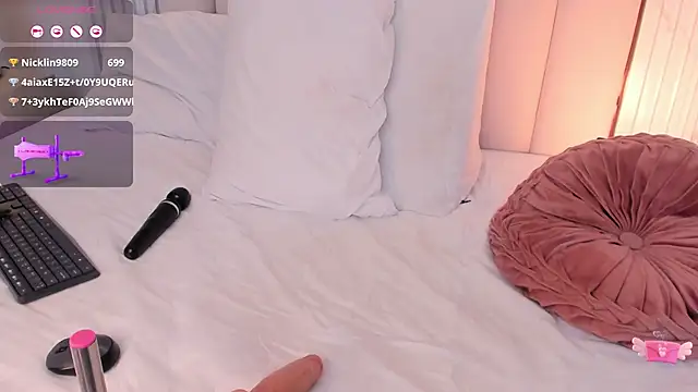 OSHUN  online show from February 20, 3:19 pm