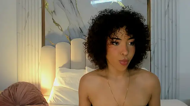 OSHUN  online show from March 6, 11:58 am