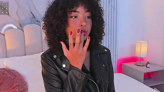 OSHUN  online show from September 26, 12:31 pm