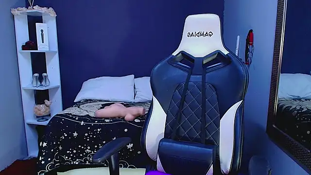 AmorMia online show from March 22, 10:37 pm