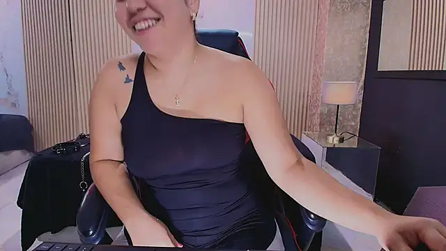 AmorMia online show from October 18, 7:58 pm