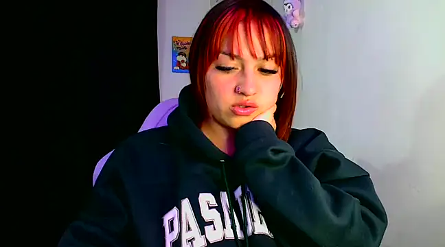 lucycherry   online show from January 29, 7:57 am