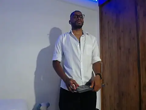 GerardSmitt online show from September 26, 3:43 am