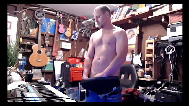 itsjameswebbscope online show from March 18, 8:04 pm