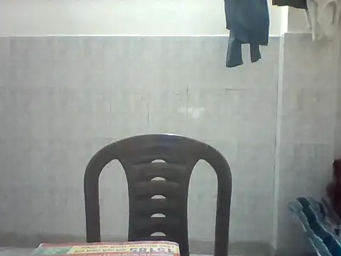 Snapshot of bigvorn6 chatting on December 17, 3:40 pm bigvorn6 online show from December 17, 3:40 pm