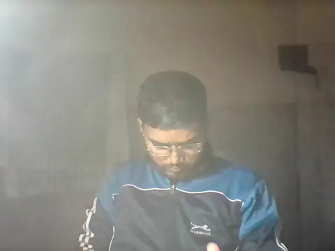 Snapshot of bigvorn6 chatting on December 18, 2:45 pm bigvorn6 online show from December 18, 2:45 pm