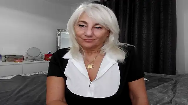 TanyaTaylor45 online show from October 27, 11:09 pm