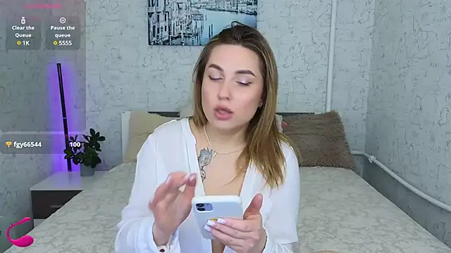 Snapshot of KisssAmmeli chatting on March 14, 2:41 pm KisssAmmeli online show from March 14, 2:41 pm