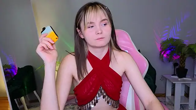 CiriRianonn online show from October 8, 4:43 am