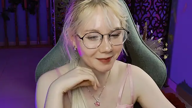 NancyMartinez online show from January 30, 7:15 pm