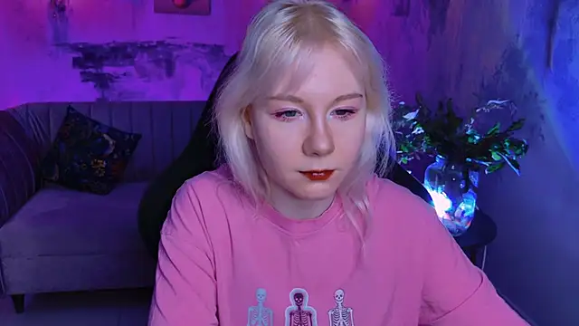 NancyMartinez online show from February 4, 5:10 am