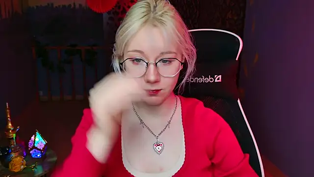 NancyMartinez online show from February 19, 5:05 am