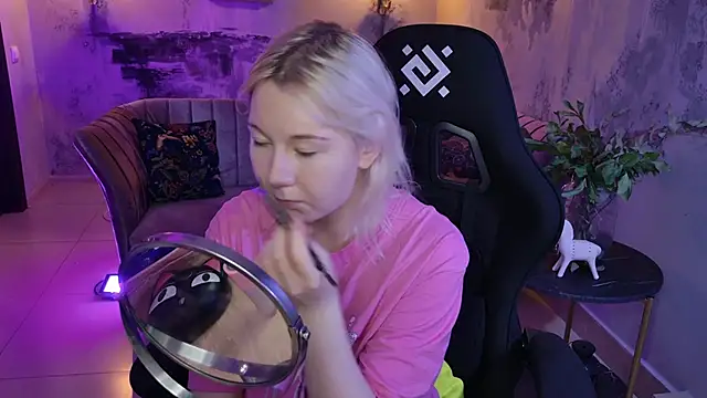 NancyMartinez online show from March 8, 5:07 am