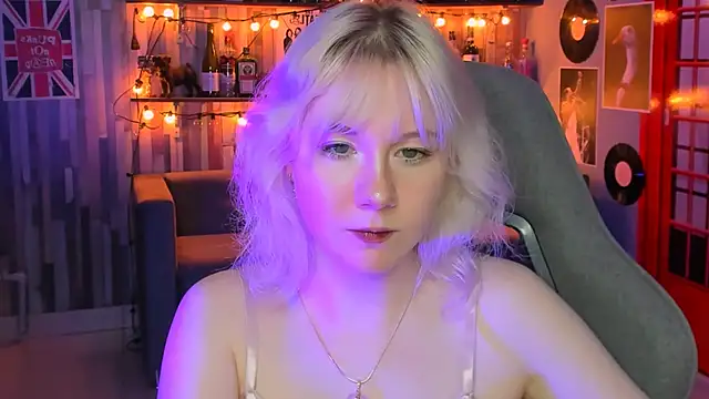 NancyMartinez online show from March 11, 4:18 pm