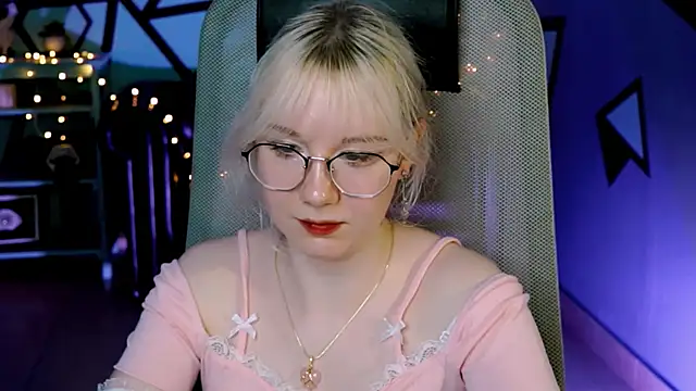 NancyMartinez online show from March 13, 7:28 pm